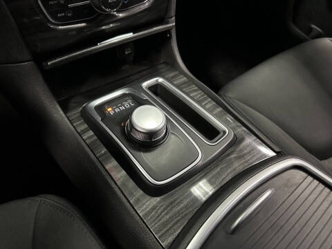 2018 Chrysler 300 Touring