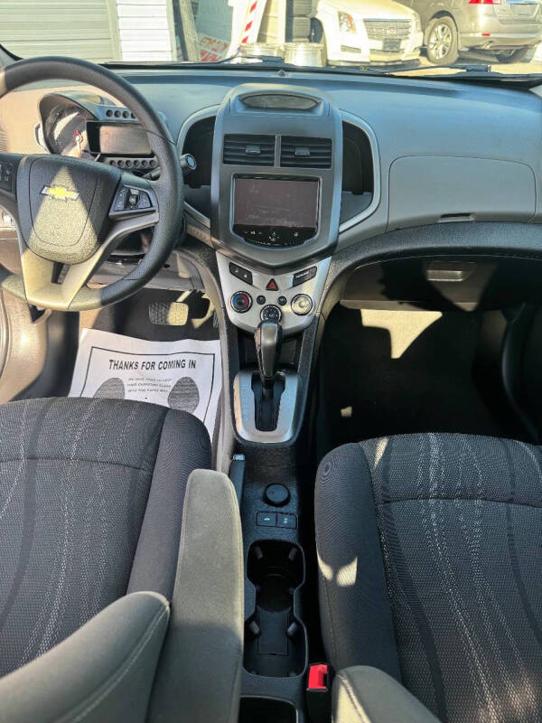 2016 Chevrolet Sonic LT Auto