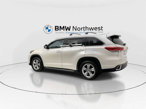 2017 Toyota Highlander