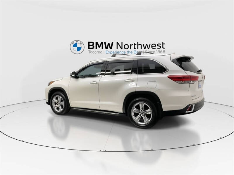 2017 Toyota Highlander