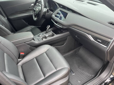 2023 Cadillac XT4 Sport