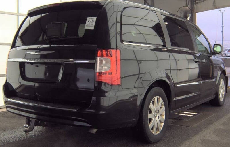 2015 Chrysler Town and Country Touring