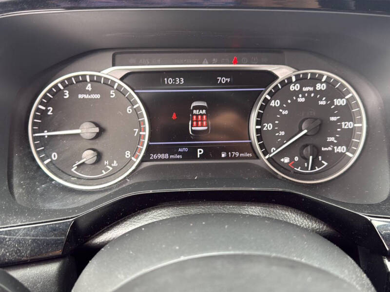 2024 Nissan Pathfinder SL