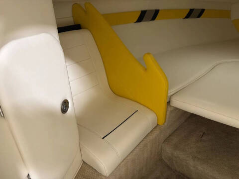 2003 Rinker 262 SS Captiva