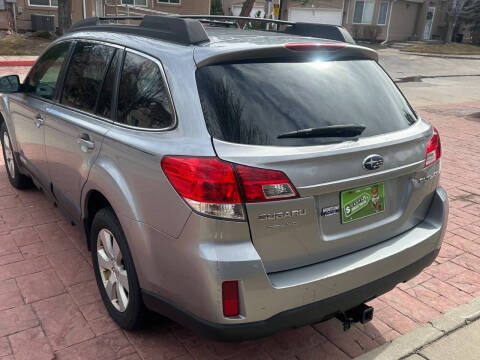 2010 Subaru Outback 2.5i Premium