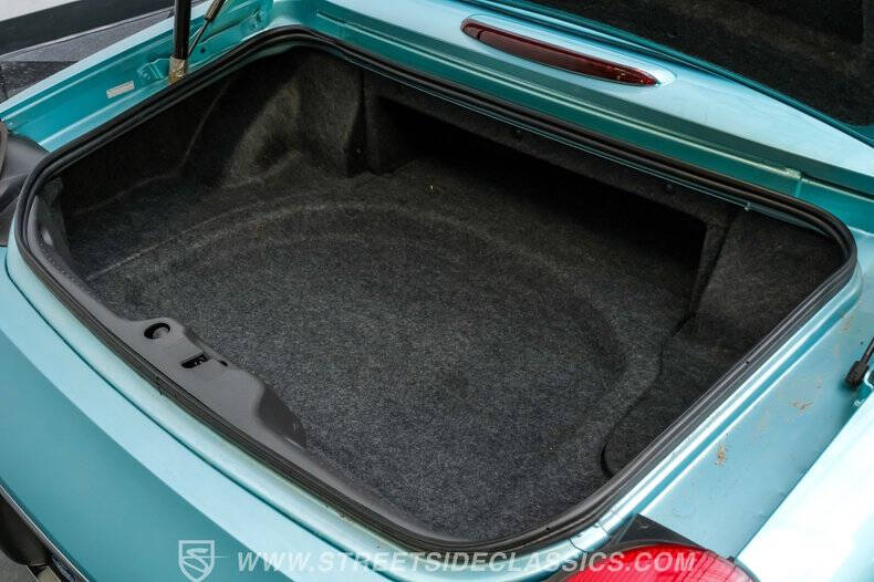 2002 Ford Thunderbird Deluxe