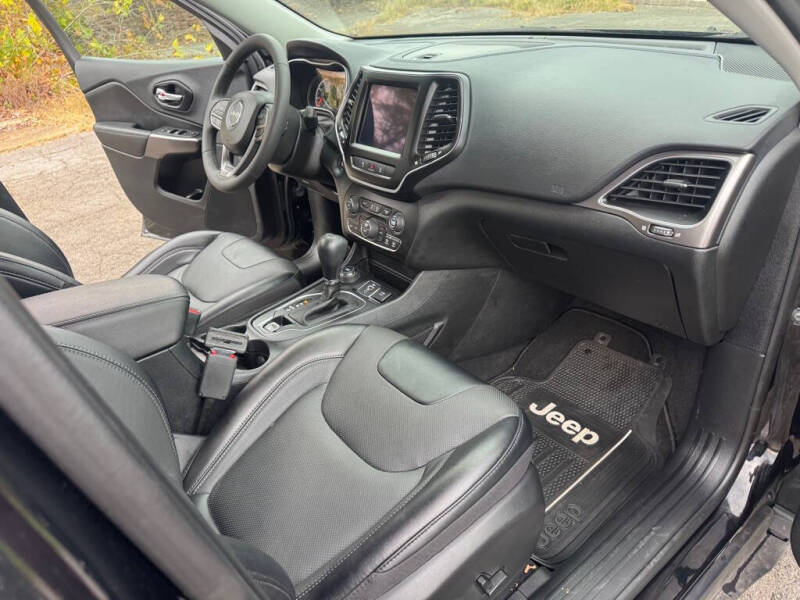 2022 Jeep Cherokee Latitude Lux