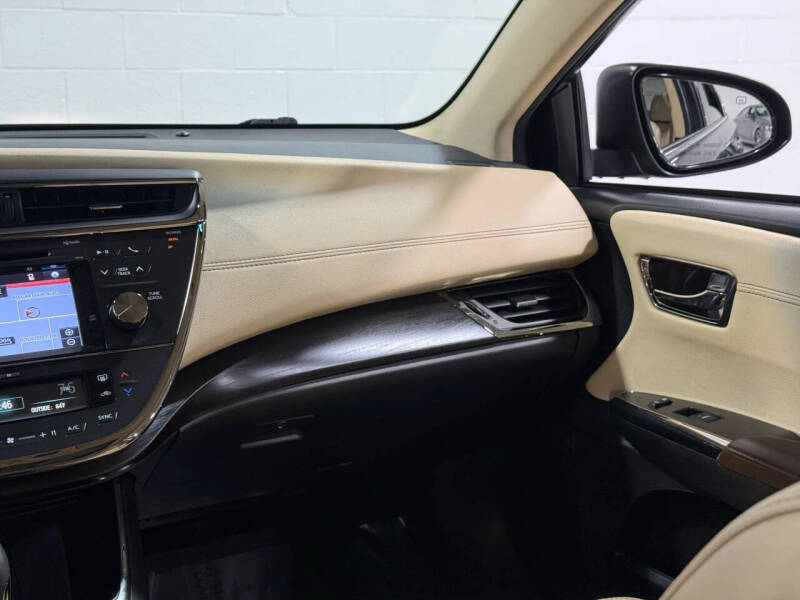 2018 Toyota Avalon Hybrid Limited