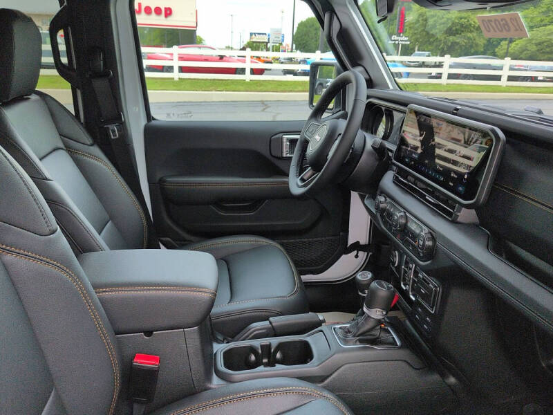 2026 Jeep Gladiator Sahara