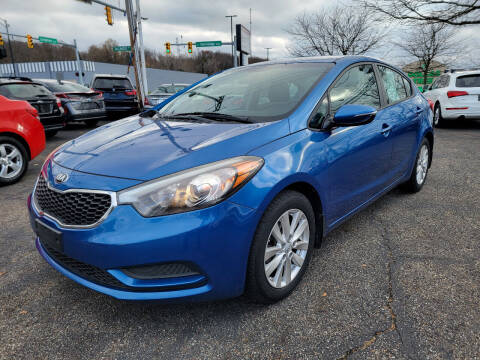 2014 Kia Forte for sale at Cedar Auto Group LLC in Akron OH