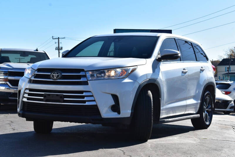 2017 Toyota Highlander LE
