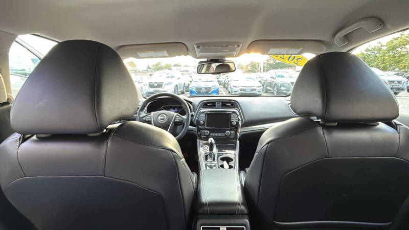 2023 Nissan Maxima 3.5 SV