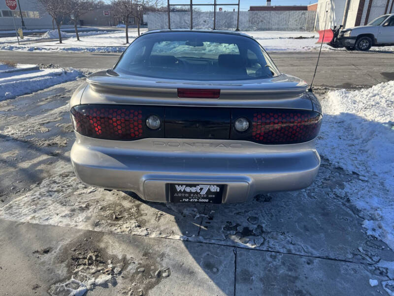 Image 7 of 2001 Pontiac Firebird