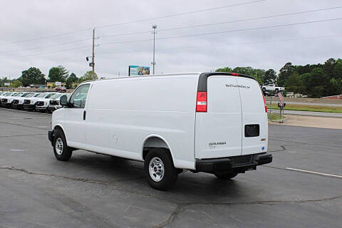 2025 GMC Savana 2500