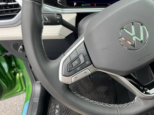 2026 Volkswagen Taos SEL 4Motion