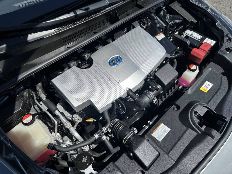 2016 Toyota Prius Two