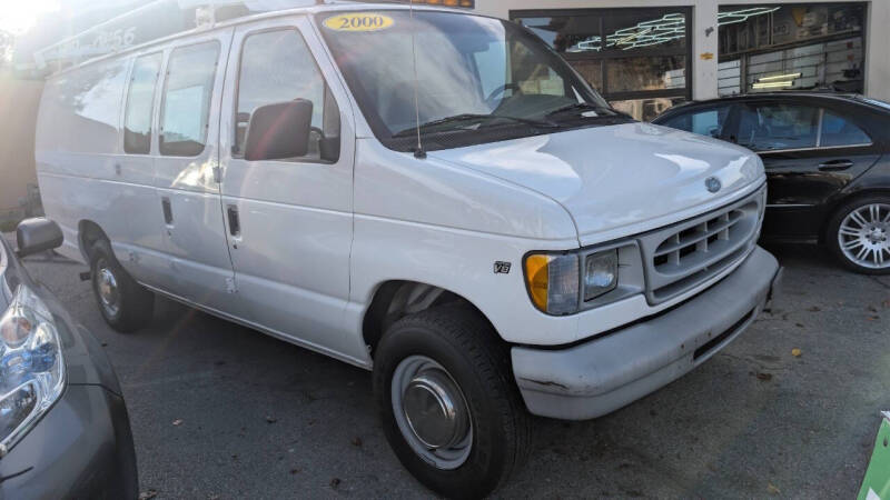 2000 Ford E-250