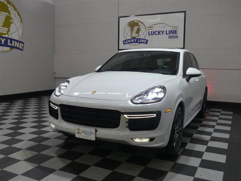 2016 Porsche Cayenne GTS