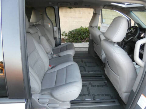 2015 Toyota Sienna