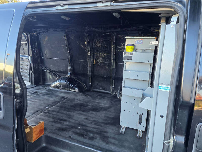 2017 Chevrolet Express 2500