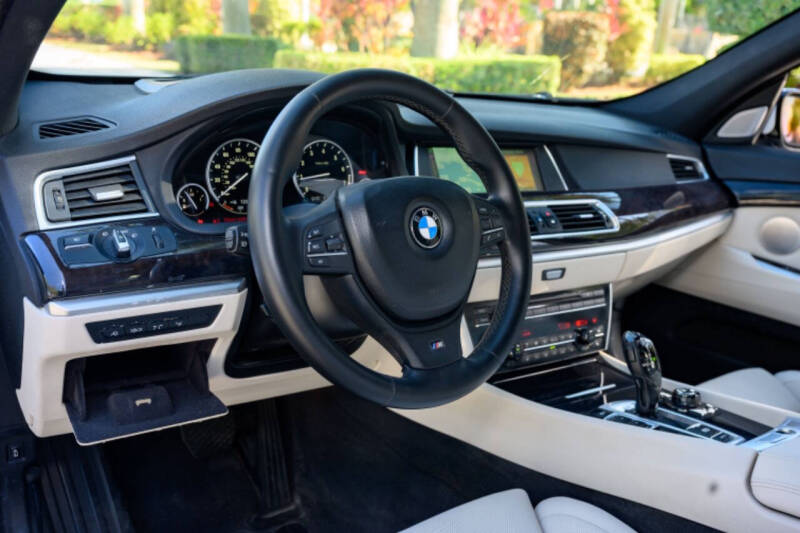 2013 BMW 5 Series 535i Gran Turismo