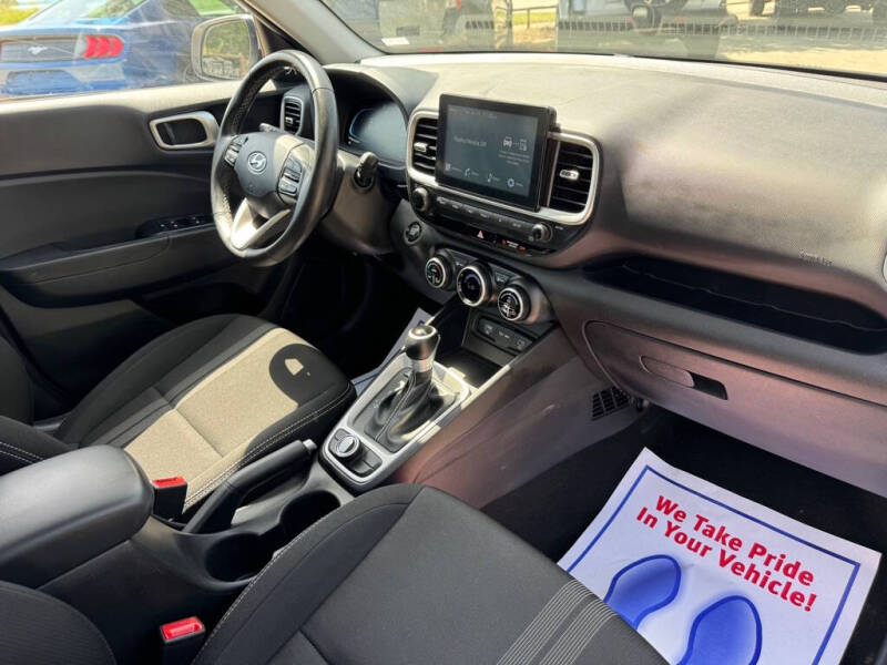 2025 Hyundai Venue SEL