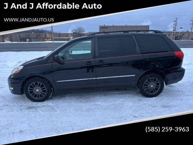 2009 Toyota Sienna XLE's photo