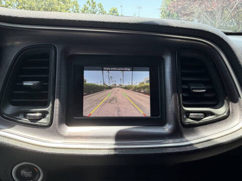 2018 Dodge Challenger SXT