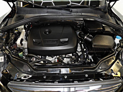 2017 Volvo XC60 T5 Dynamic