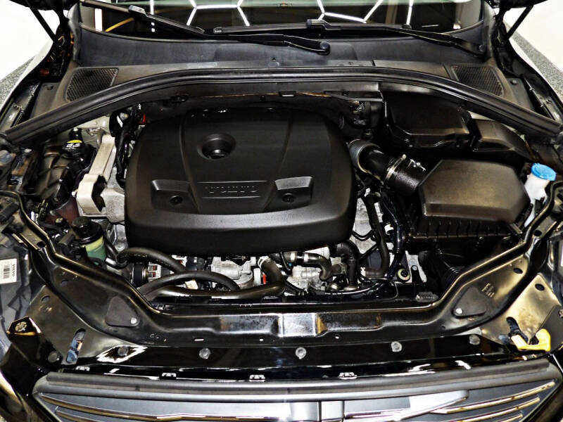 2017 Volvo XC60 T5 Dynamic