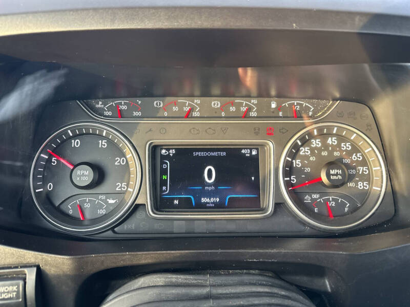 2021 International RH613