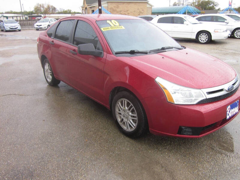 2010 Ford Focus SE photo 2