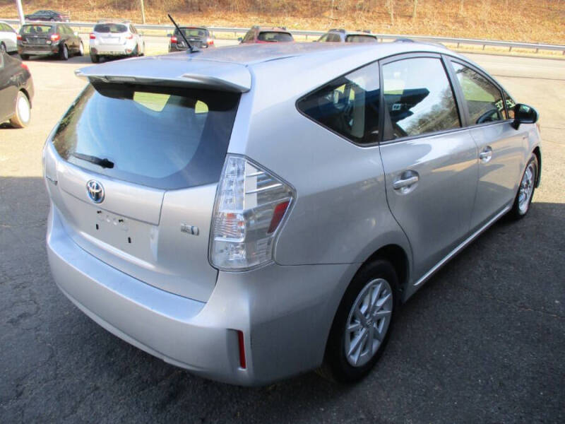 2012 Toyota Prius v