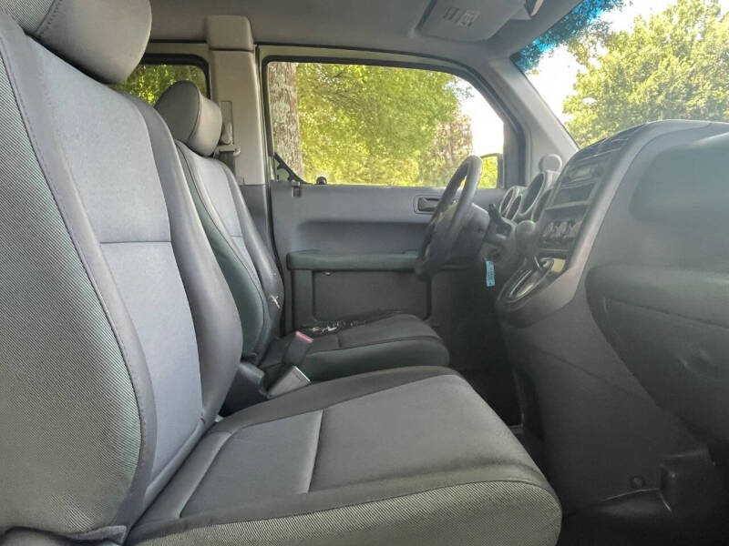 2005 Honda Element LX