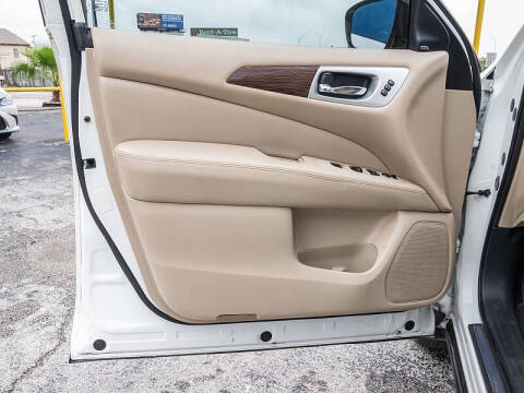 2017 Nissan Pathfinder