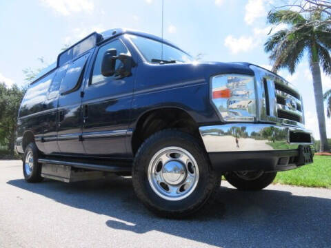 2011 Ford E-Series E-350 SD XLT