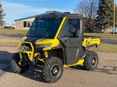 2019 Can-Am Defender
