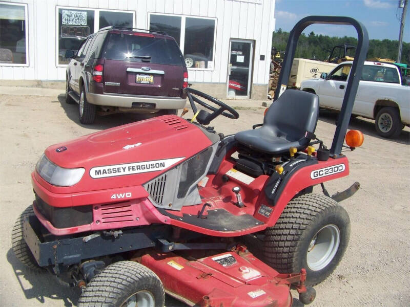 1997 MASSEY-FERGUSON GC2300