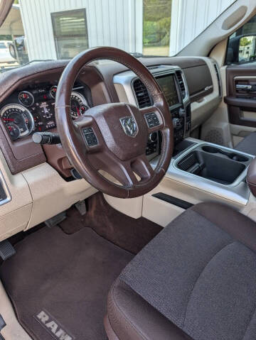 2016 RAM 1500 SLT