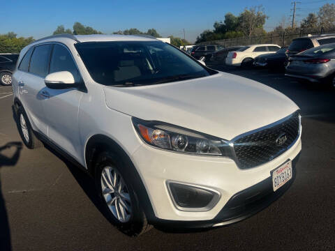 2018 Kia Sorento LX