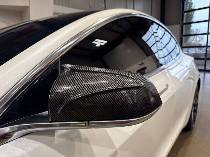 2020 Tesla Model 3 Performance