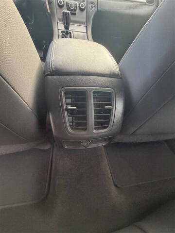 2017 Ford Taurus SEL