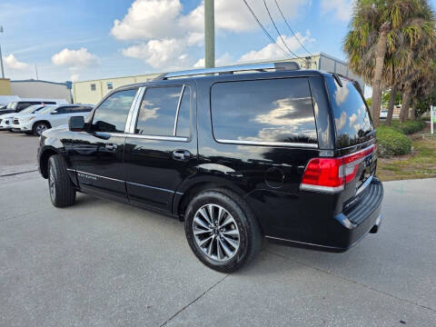 2017 Lincoln Navigator Select