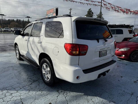 2016 Toyota Sequoia SR5