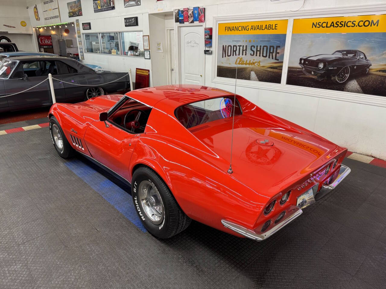 1969 Chevrolet Corvette 3