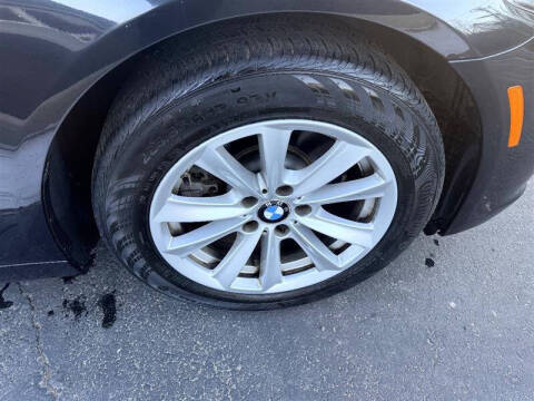 2016 BMW 5 Series 528i