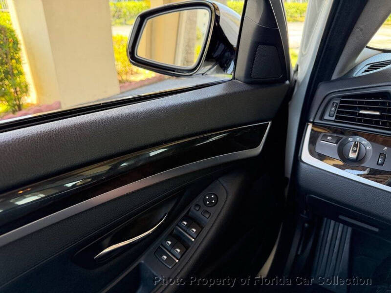 2015 BMW 5 Series 528i