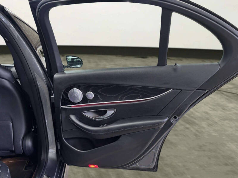 2017 Mercedes-Benz E-Class E 300 4MATIC