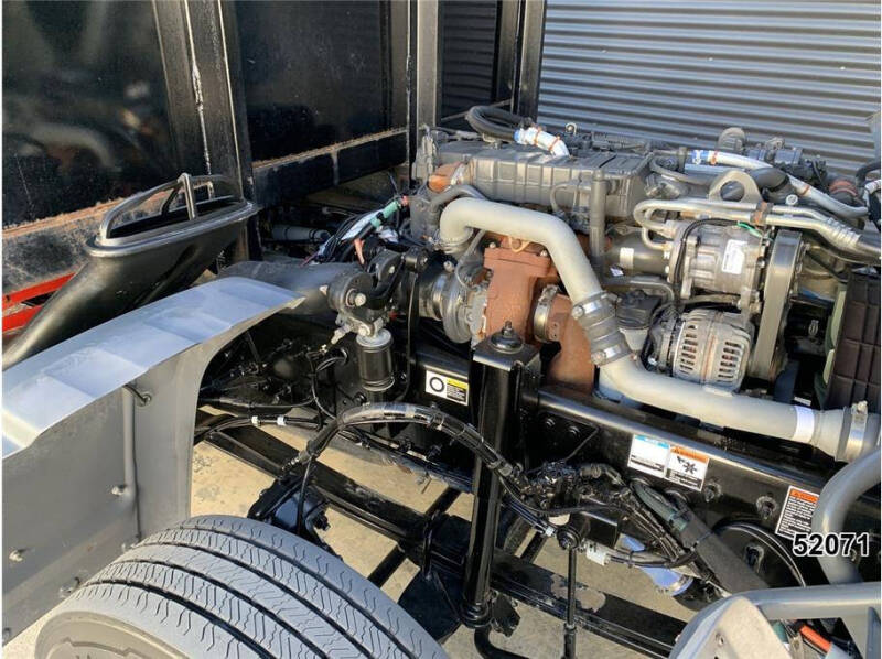 2022 Kenworth K270