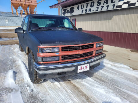 1997 Chevrolet C/K 1500 Series for sale at J & S Auto Sales in Thompson ND